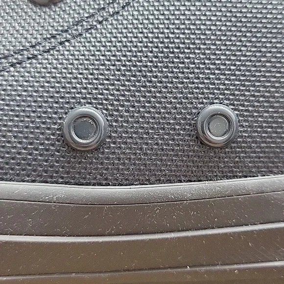 Converse High top Brand new in the box. - Picture 4 of 13